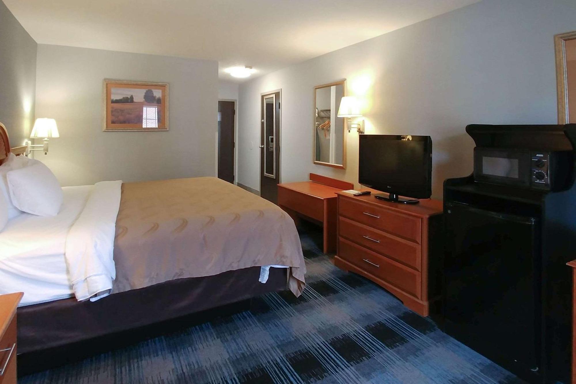 Quality Inn Dublin I-81 Exterior photo