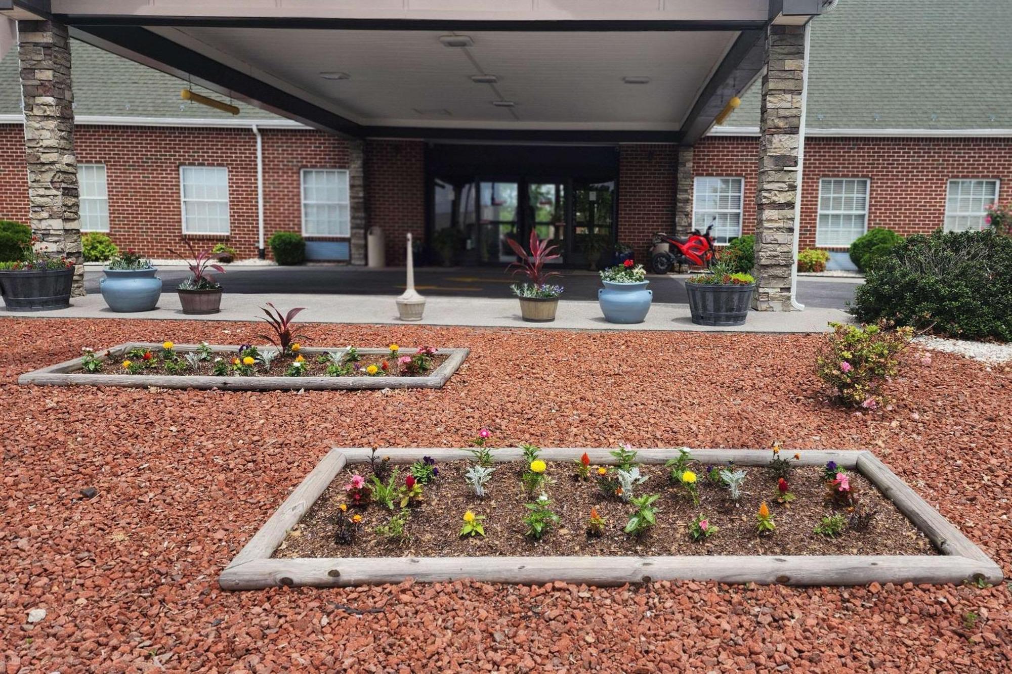 Quality Inn Dublin I-81 Exterior photo