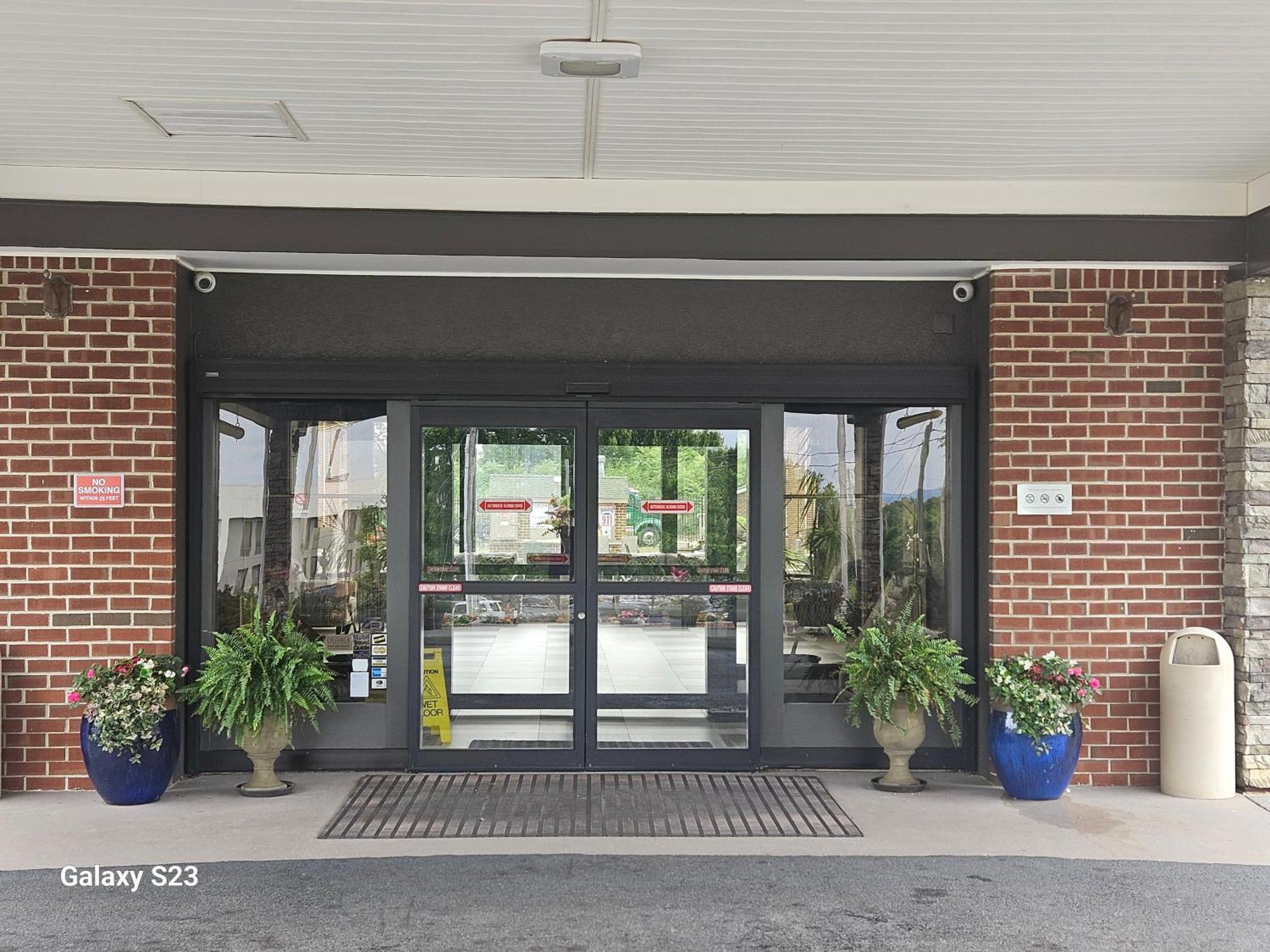 Quality Inn Dublin I-81 Exterior photo