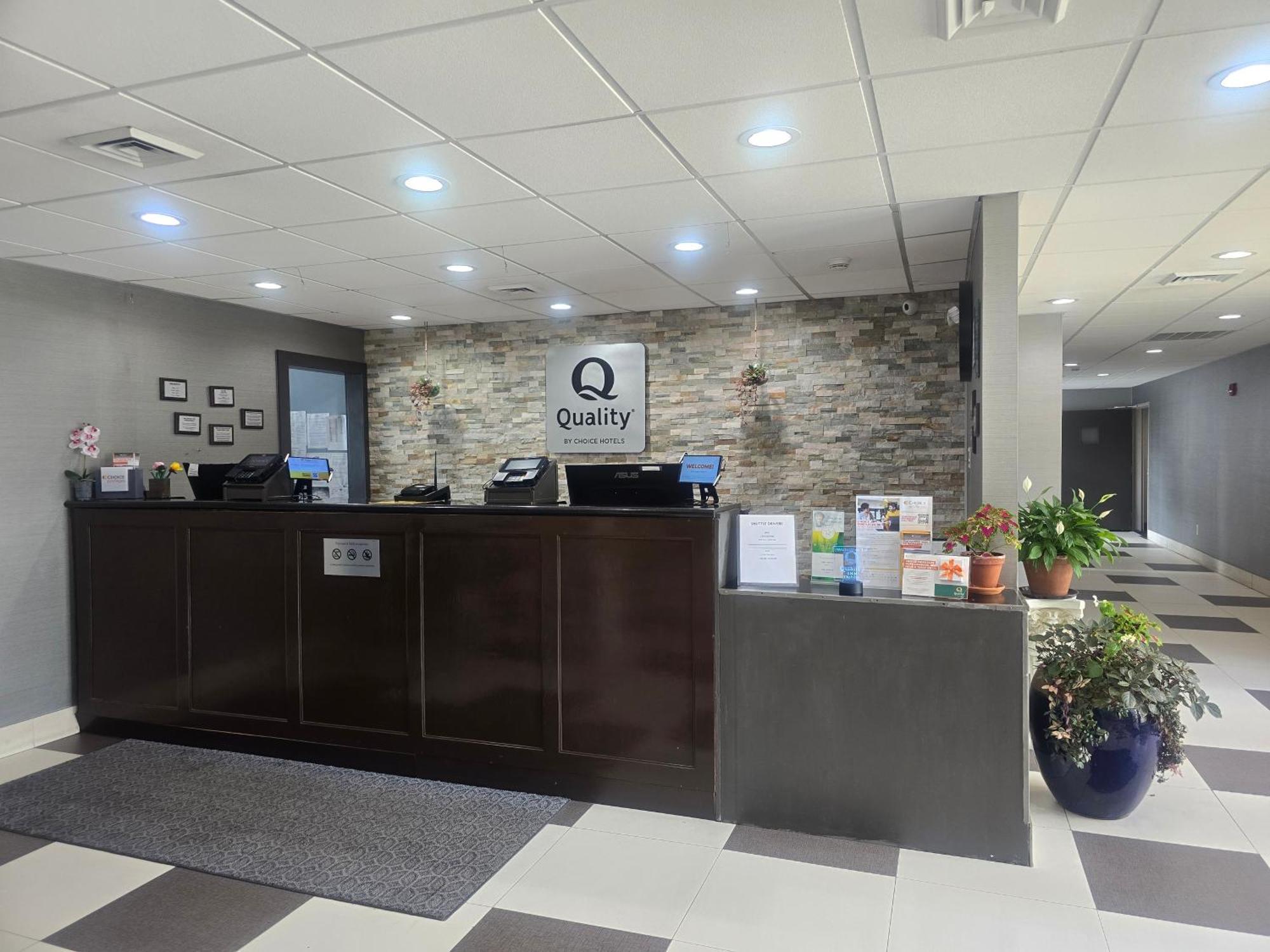 Quality Inn Dublin I-81 Exterior photo